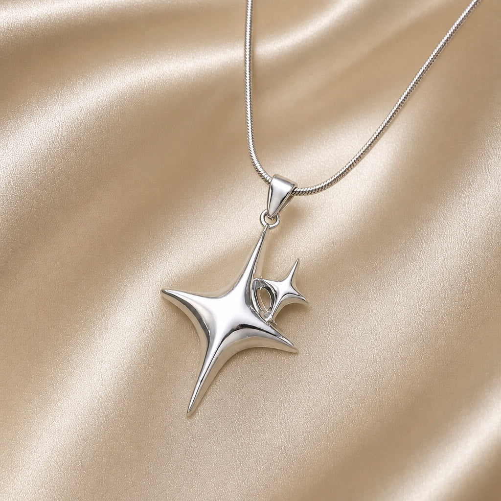 Nordstjerne necklace in White Gold