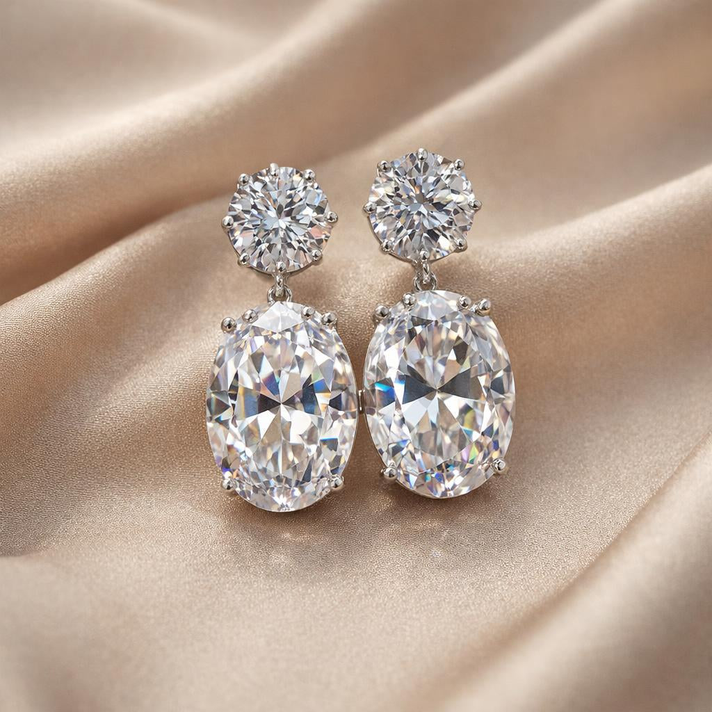White gold earrings with a magnificent zirconia
