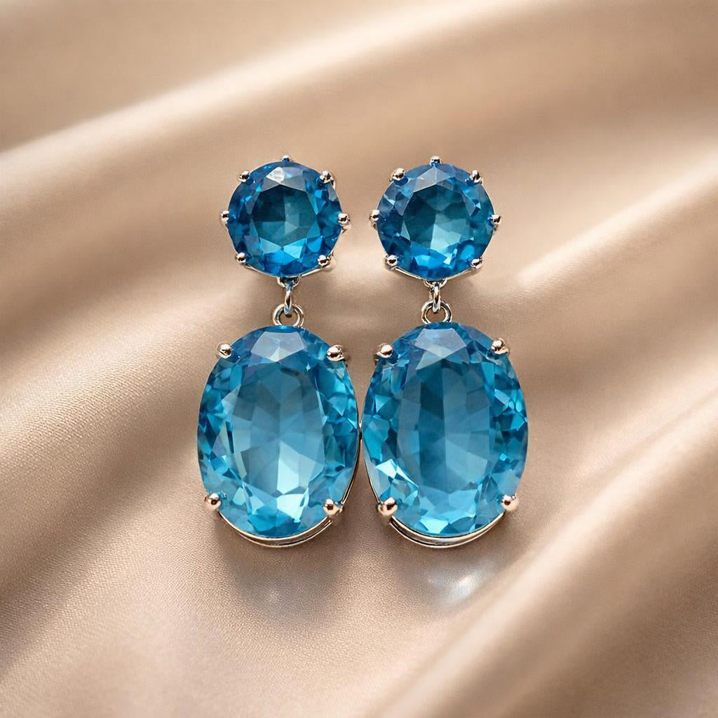 White gold earrings with a magnificent zirconia