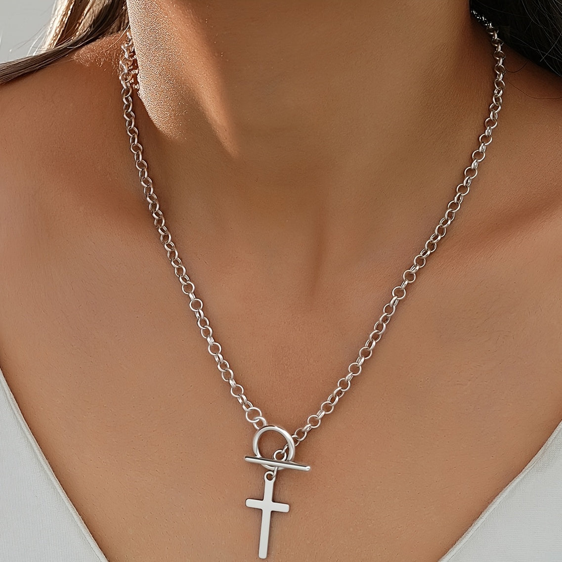 Fashionable White Gold Toggle Necklace with Cross Pendant