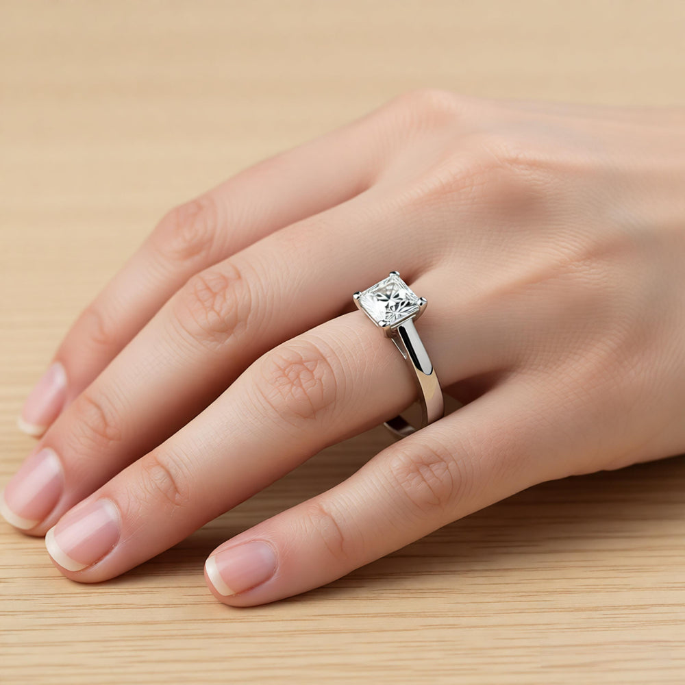 Square crystal and white gold ring